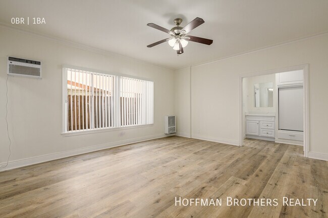 Foto del edificio - 1319 N Bronson Ave