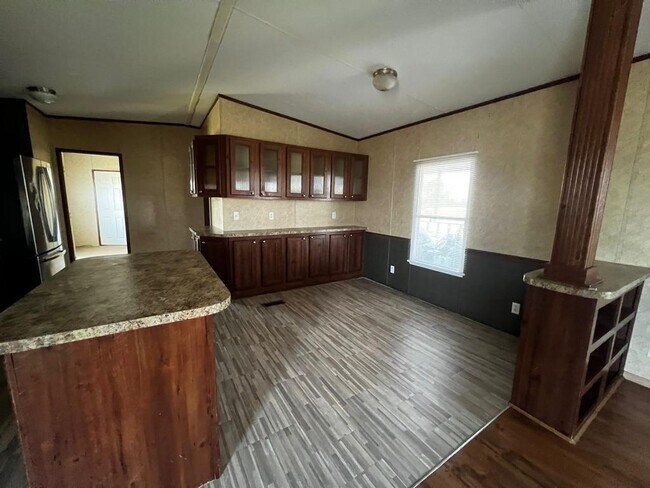 Foto del edificio - 18352 Wilber Rd