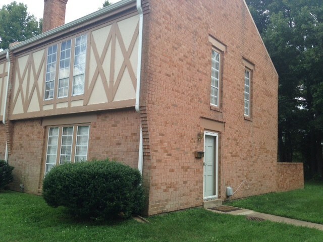 Building Photo - 759 Pleasant St