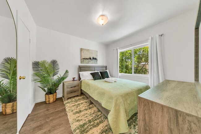 Foto del edificio - 4700 65th St