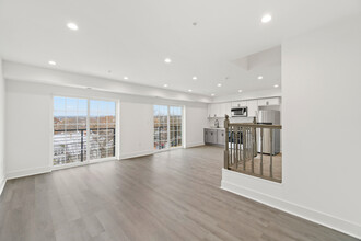 Petworth Apartments photo'