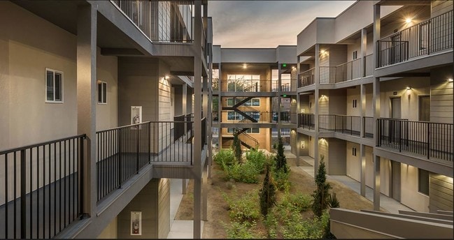 Building Photo - Wolf Run Student Living