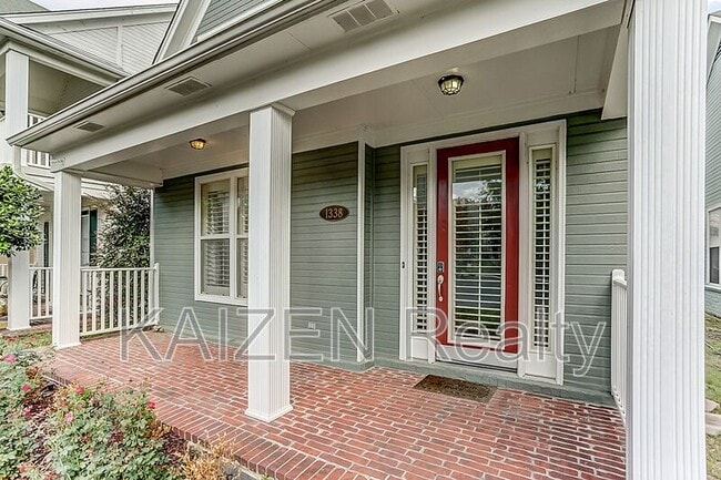 Building Photo - 1338 Harbor Park Dr
