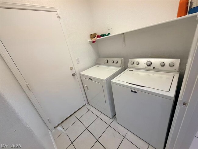 Building Photo - 5254 Monterey Park Cir