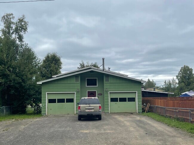 Building Photo - 2114 Eagan Ave