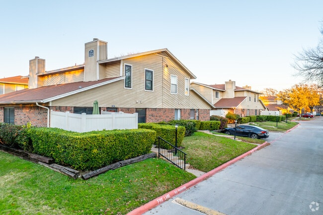 Alternate Building View - Ridgeline Townhomes Home Owners Association, Inc.