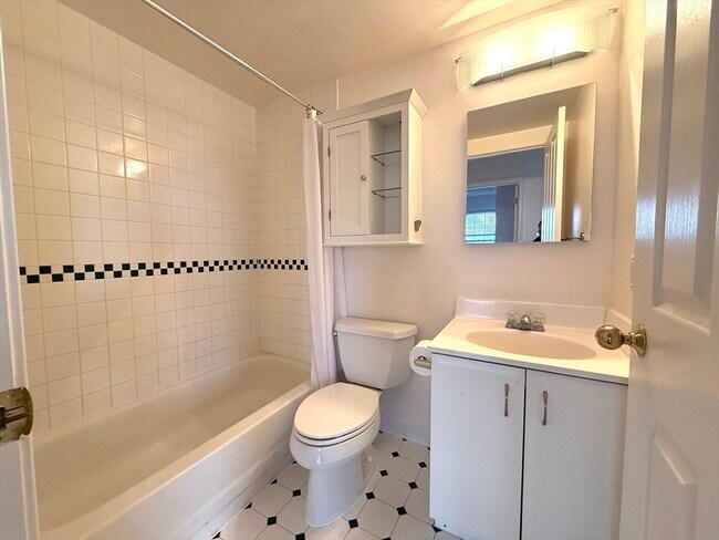 Foto del edificio - 534 Beacon St