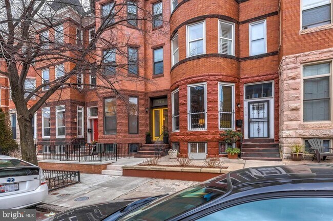 Building Photo - 2215 Callow Ave