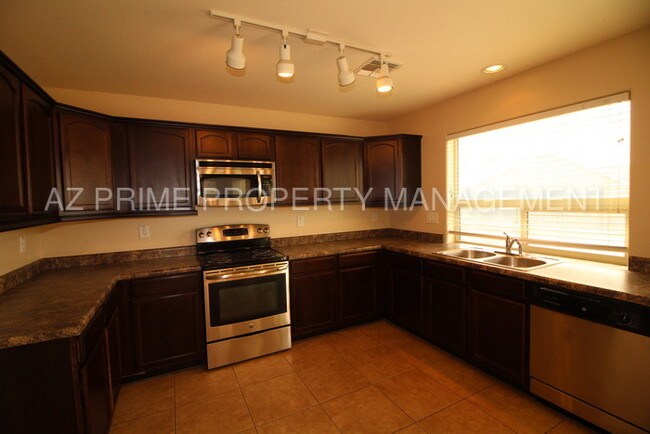 Building Photo - 23571 W Romley Ave