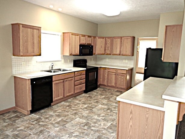 Building Photo - 6571 Hemmingford Dr
