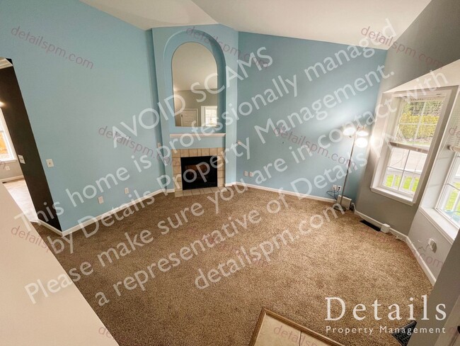 Building Photo - *** APPLICATION PENDING *** 3 Bedroom Manc...