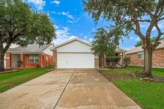 Building Photo - 4826 Cliffpoint Ct
