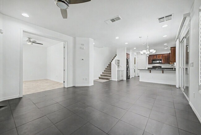 Building Photo - Guard gated home in the heart of Summerlin!