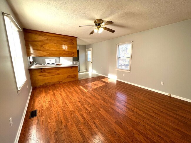 Foto del edificio - Country Living and Convenience at It's BEST