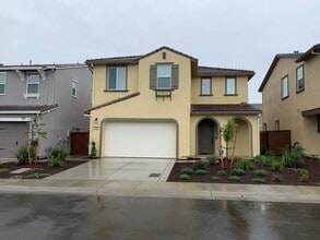 Building Photo - 3481 Hampton Dr