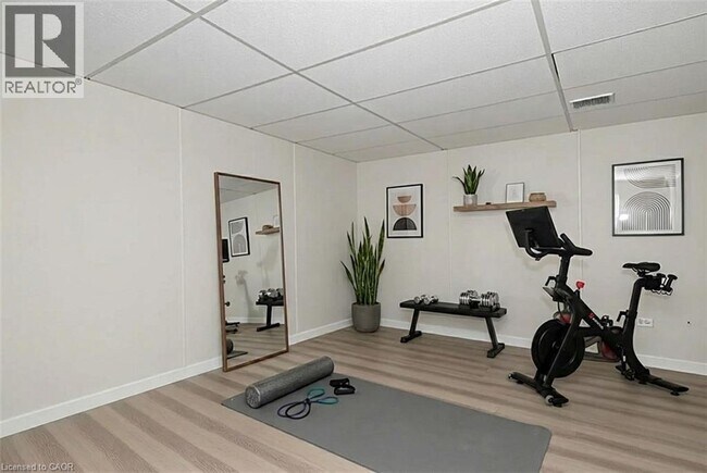 Building Photo - 6 Ridley Ave