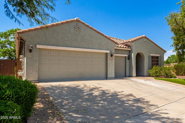 Building Photo - 27112 N 56th Dr