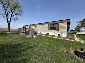 Building Photo - 25402 LaGrange Rd