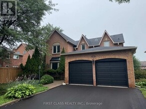 Building Photo - 1230 Glenashton Dr