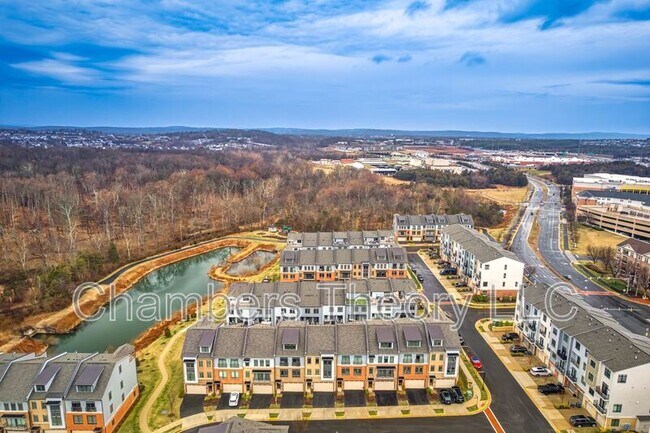 Building Photo - 1211 White Feldspar Terrace SE