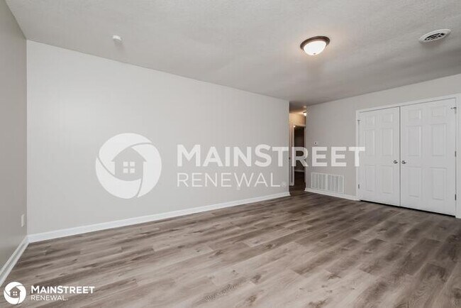 Foto del edificio - 1812 N Vista Dr, Independence, MO 64058
