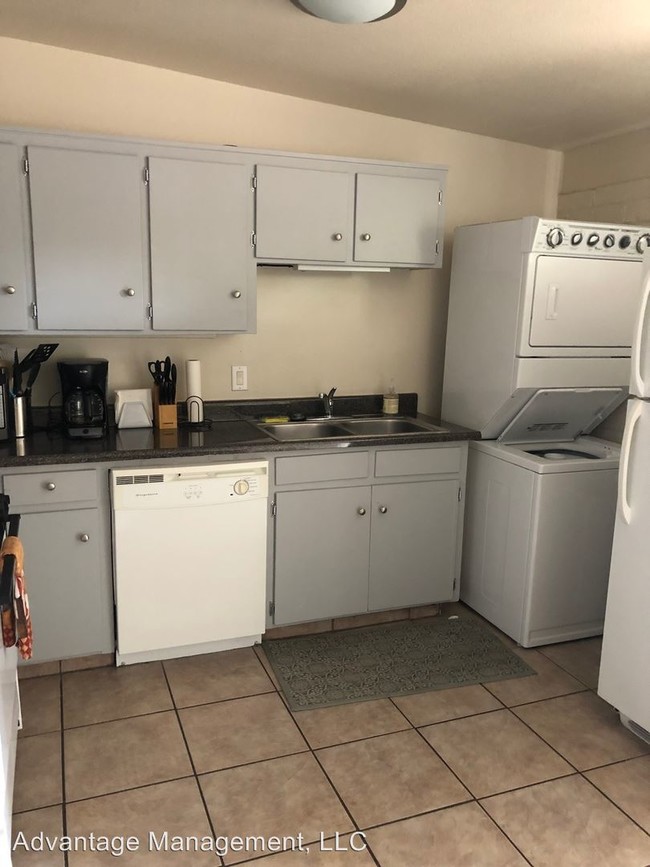 Foto del edificio - 5582 E Glenn St