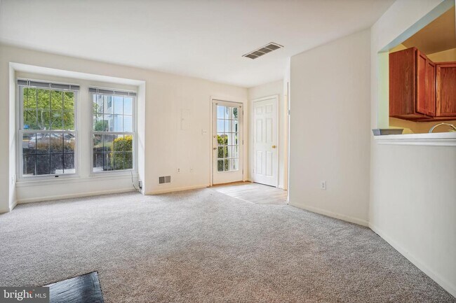 Foto del edificio - 9203 Cardinal Forest Ln