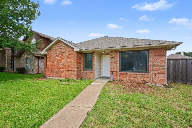 Building Photo - "Charming 3-Bedroom Retreat- Creek Crossing Estate, Mesquite TX"