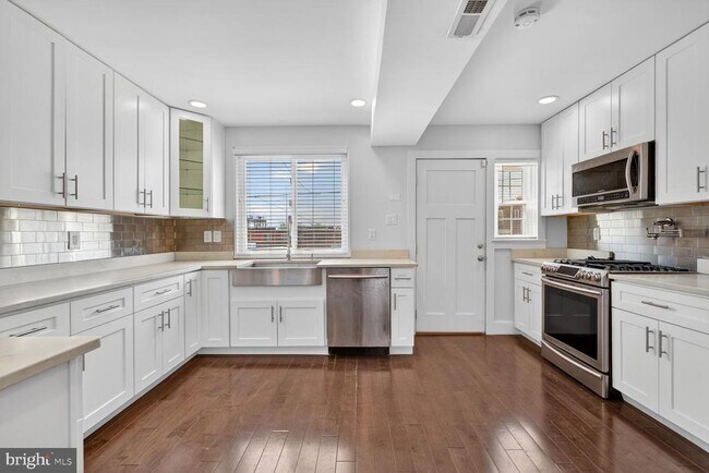 Foto del edificio - 2218 16th St NE