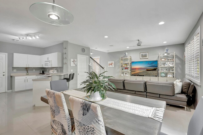 Foto del edificio - 9205 Villa Palma Ln