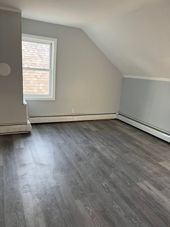 Building Photo - 106 Kilburn St