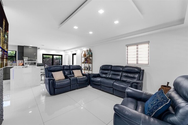 Foto del edificio - 10364 SW 6th St