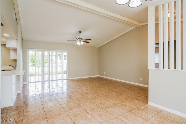 Foto del edificio - 2214 SW 2nd Ct