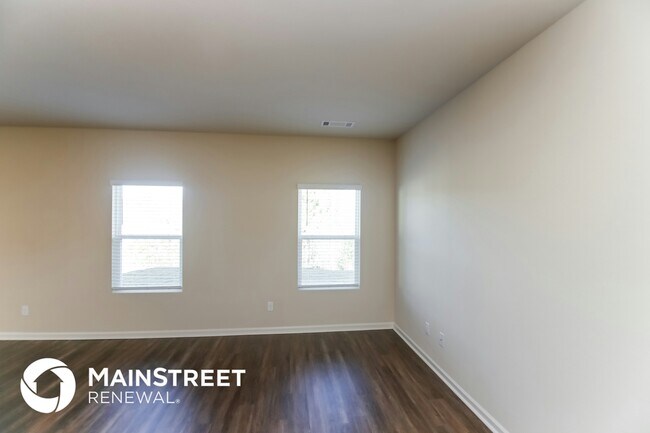 Building Photo - 243 Augusta Woods Dr