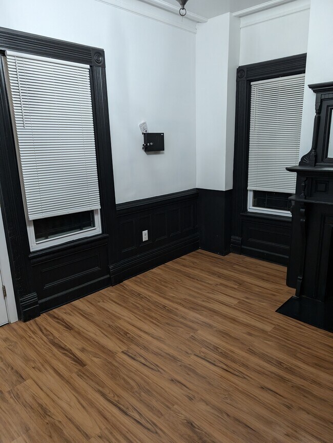 Entrance - 58 Lamartine Ave