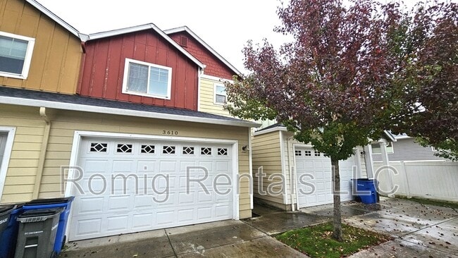 Building Photo - 3612 NE 81st Cir