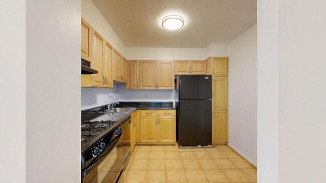 Interior Photo - Waterside Towers