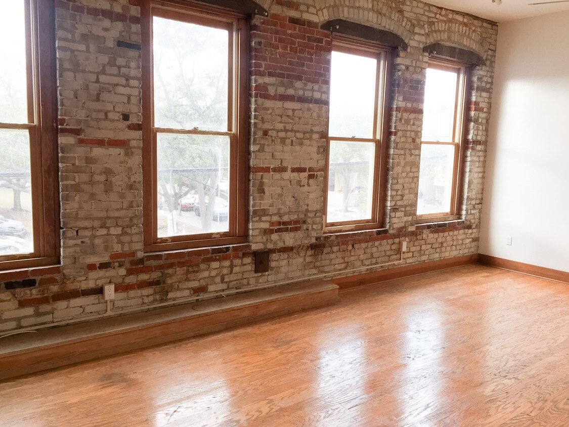 Foto principal - 1505 E 9th Ave