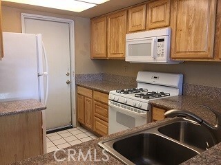 Foto del edificio - 7688 Broadmoor Pl