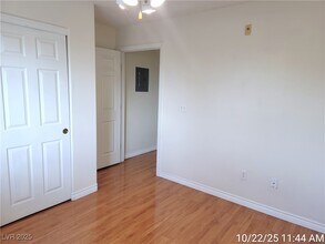 Building Photo - 1987 Cutlass Dr