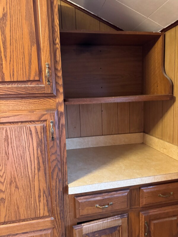 Building Photo - 18 1/2 Mettowee St