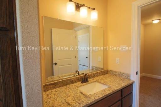 Foto del edificio - 7901 Branch Way