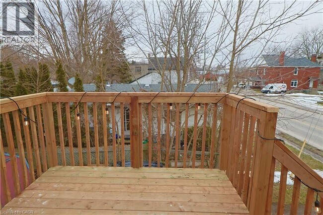 Photo du bâtiment - 75 Chapel St