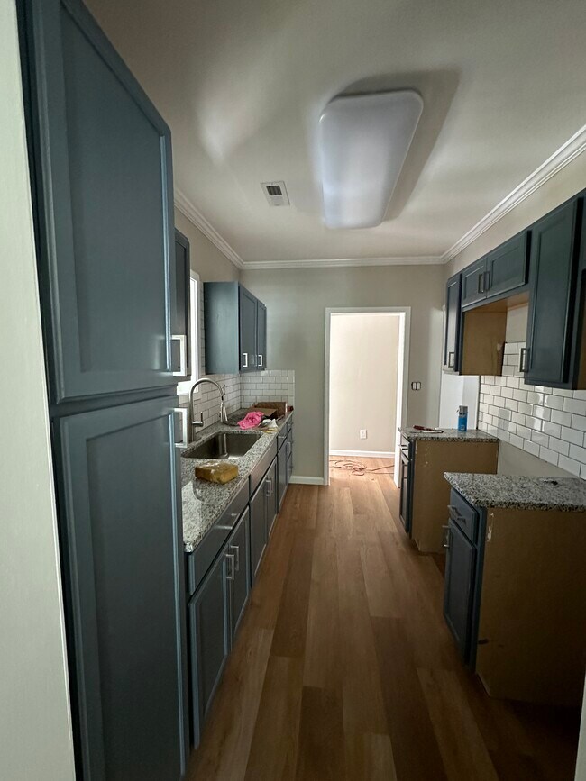 Foto del edificio - 530 Oakwood Ave