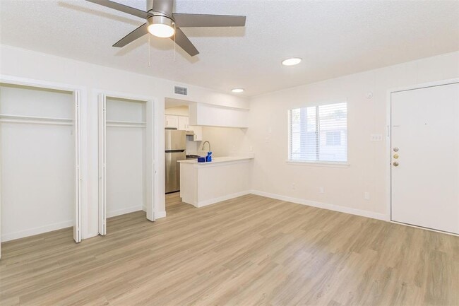 Building Photo - 4206 Avenue A