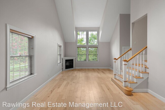 Building Photo - 4 br, 2.5 bath House - 40 Trafalgar Circle