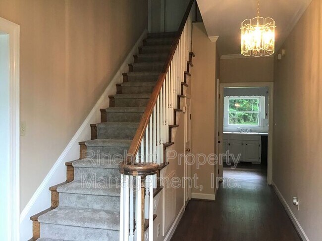 Building Photo - 4322 Deer Run