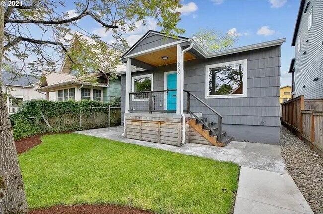 Building Photo - 5306 NE 15th Ave