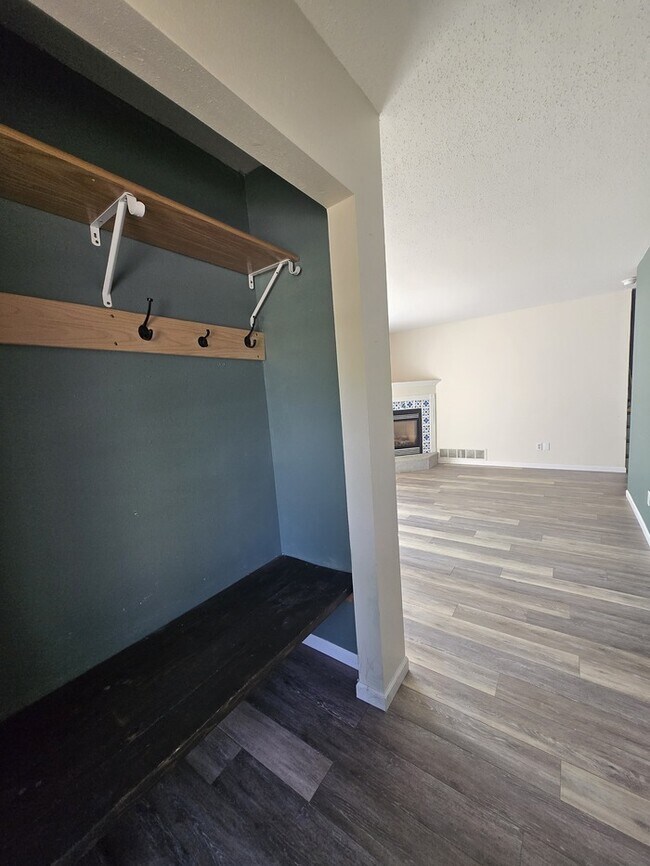 Foto del edificio - 5093 W Elm Ct
