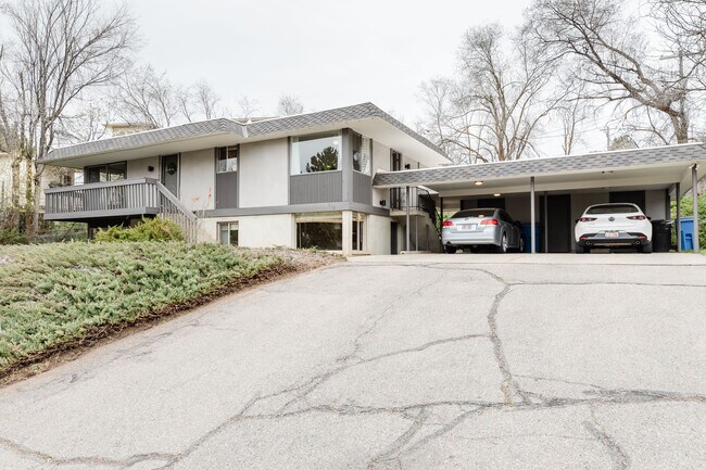 Covered Parking - 815 Orchard Dr